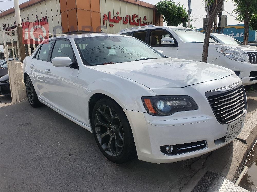 كرايسلر 300